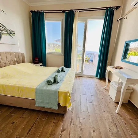 Goeknar Knidos Oasis Nature