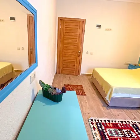 Goeknar Knidos Oasis Nature